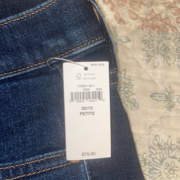 Gap true skinny Mid Rise distressed jeans NWT - Picture 8 of 8